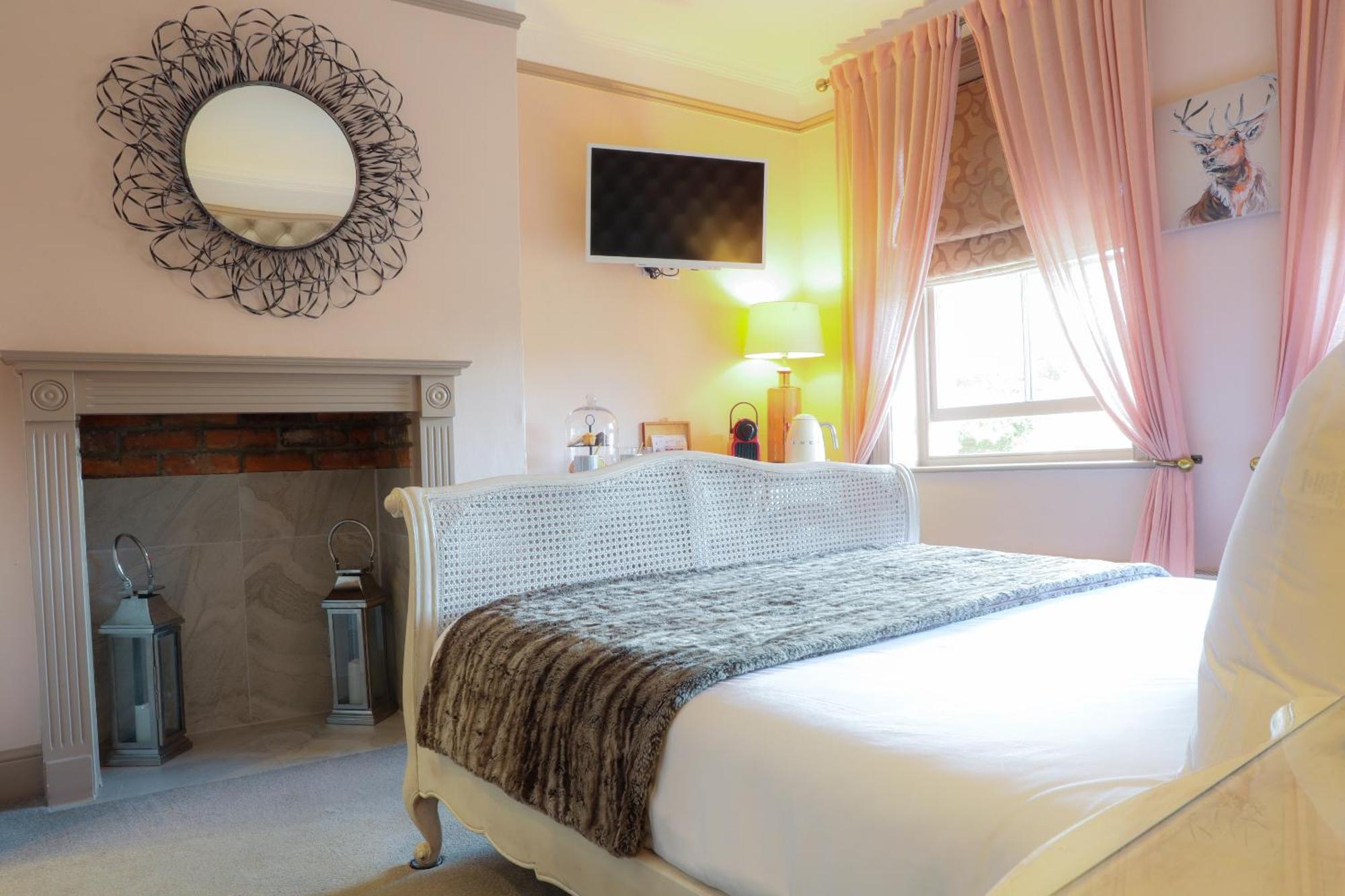 The Kingsbury 7Even 8Ight Bed and Breakfast Marlborough Kamer foto