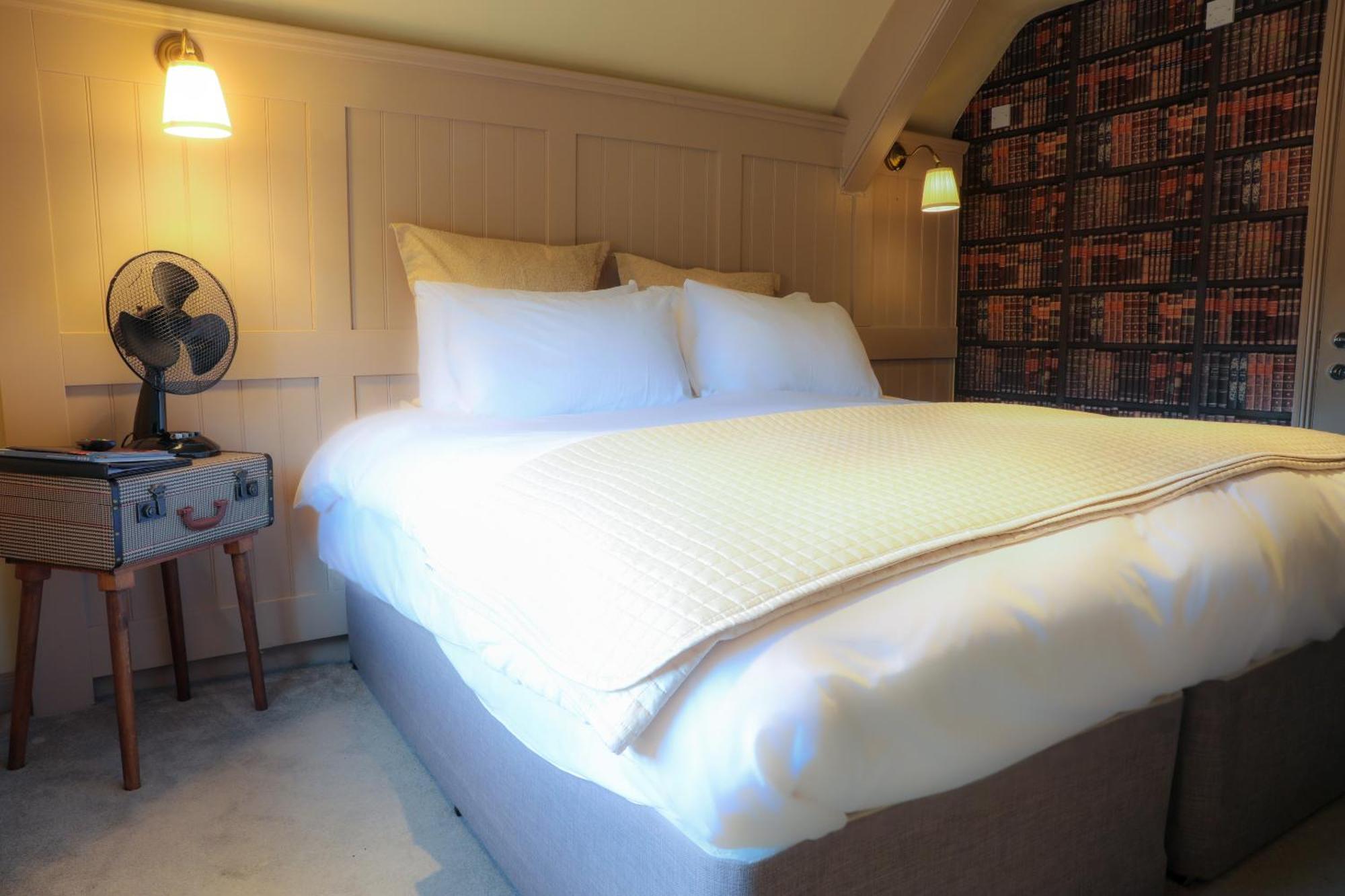 The Kingsbury 7Even 8Ight Bed and Breakfast Marlborough Kamer foto